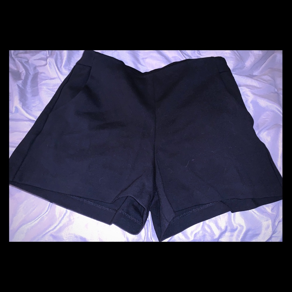 Women’s black shorts size Large
